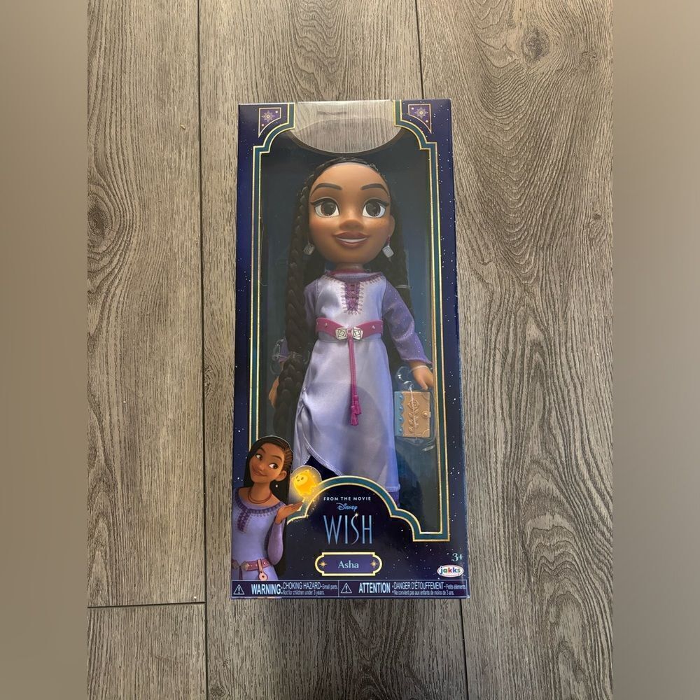 Disney Wish 14 inch Asha Adventure Doll